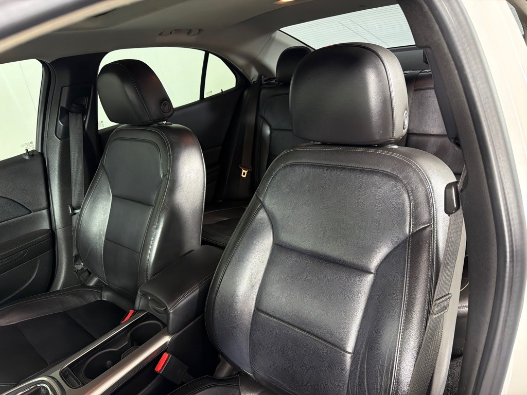 2013 Chevrolet Malibu Image 11