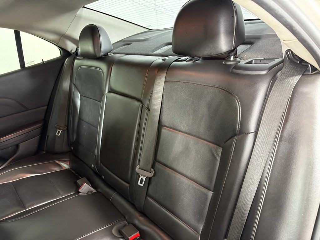 2013 Chevrolet Malibu Image 18