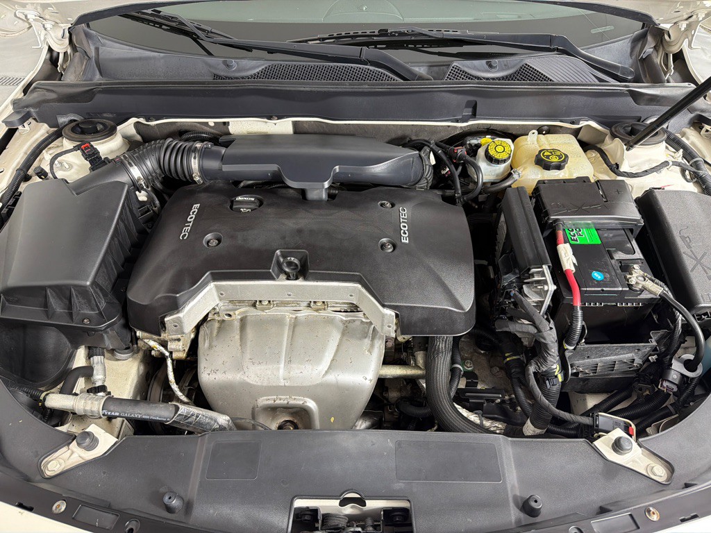 2013 Chevrolet Malibu Image 21