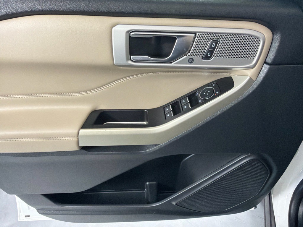 2021 Ford Explorer Image 11