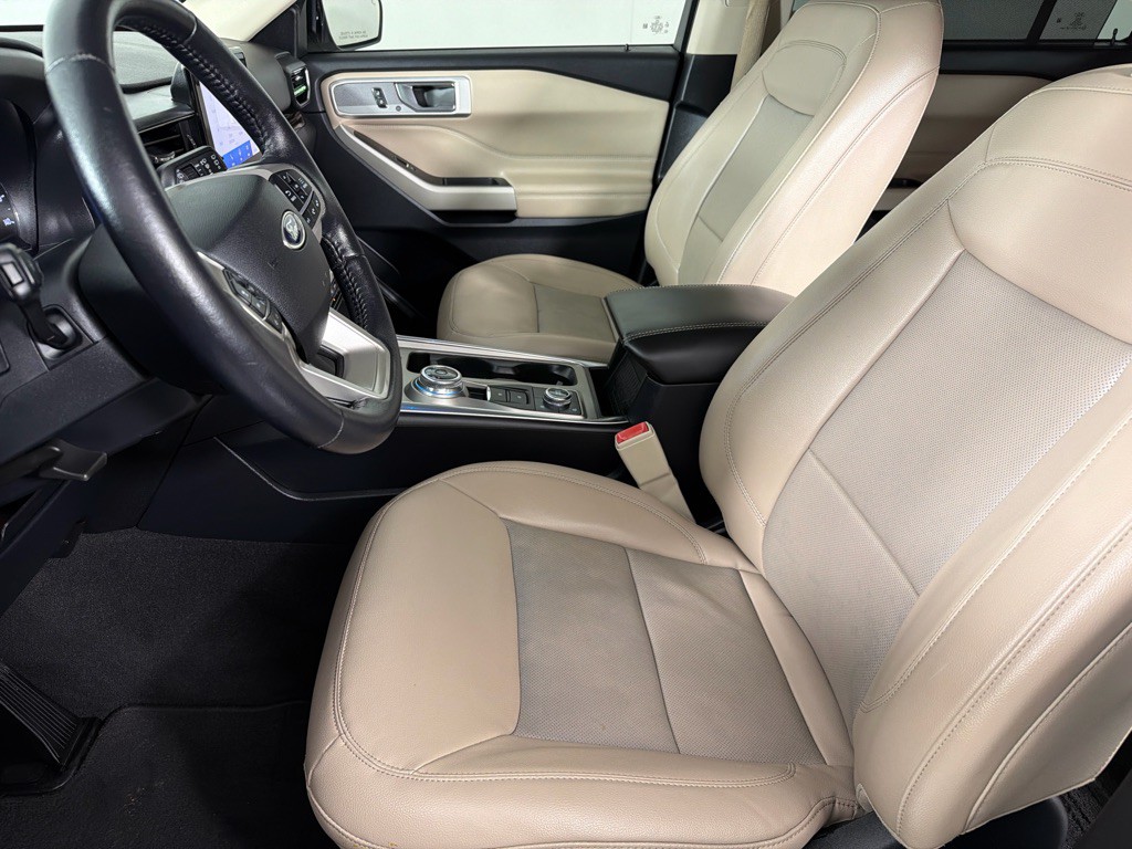 2021 Ford Explorer Image 12