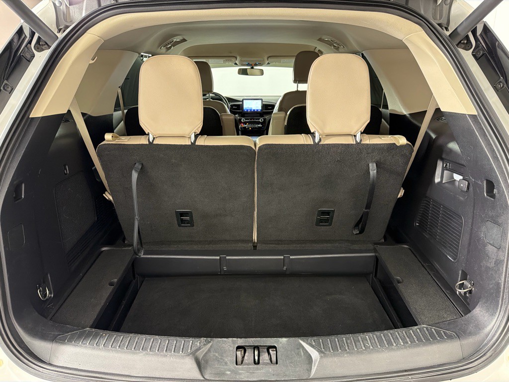 2021 Ford Explorer Image 21