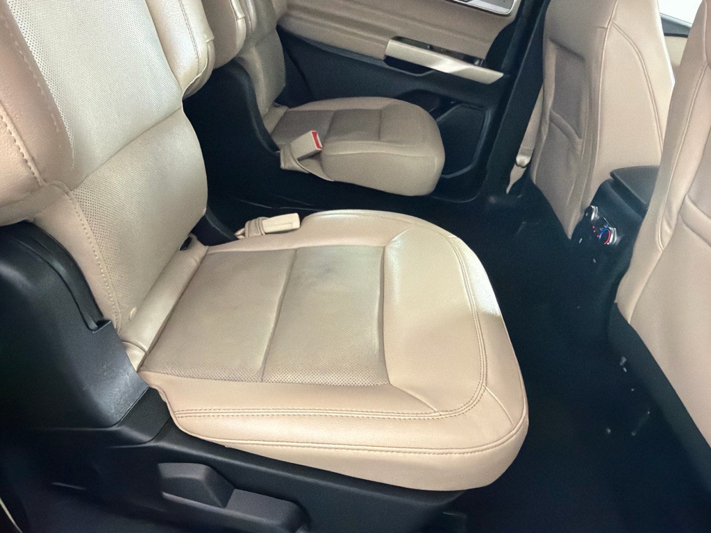 2021 Ford Explorer Image 22
