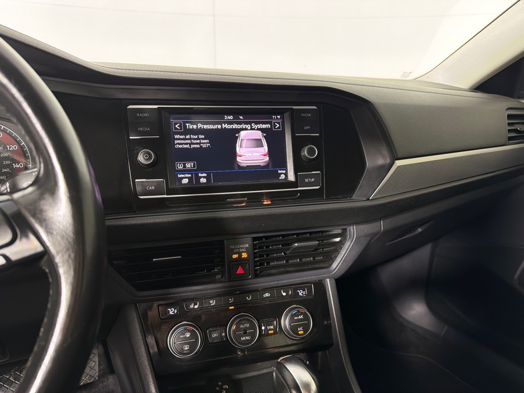2019 Volkswagen Jetta Image 16