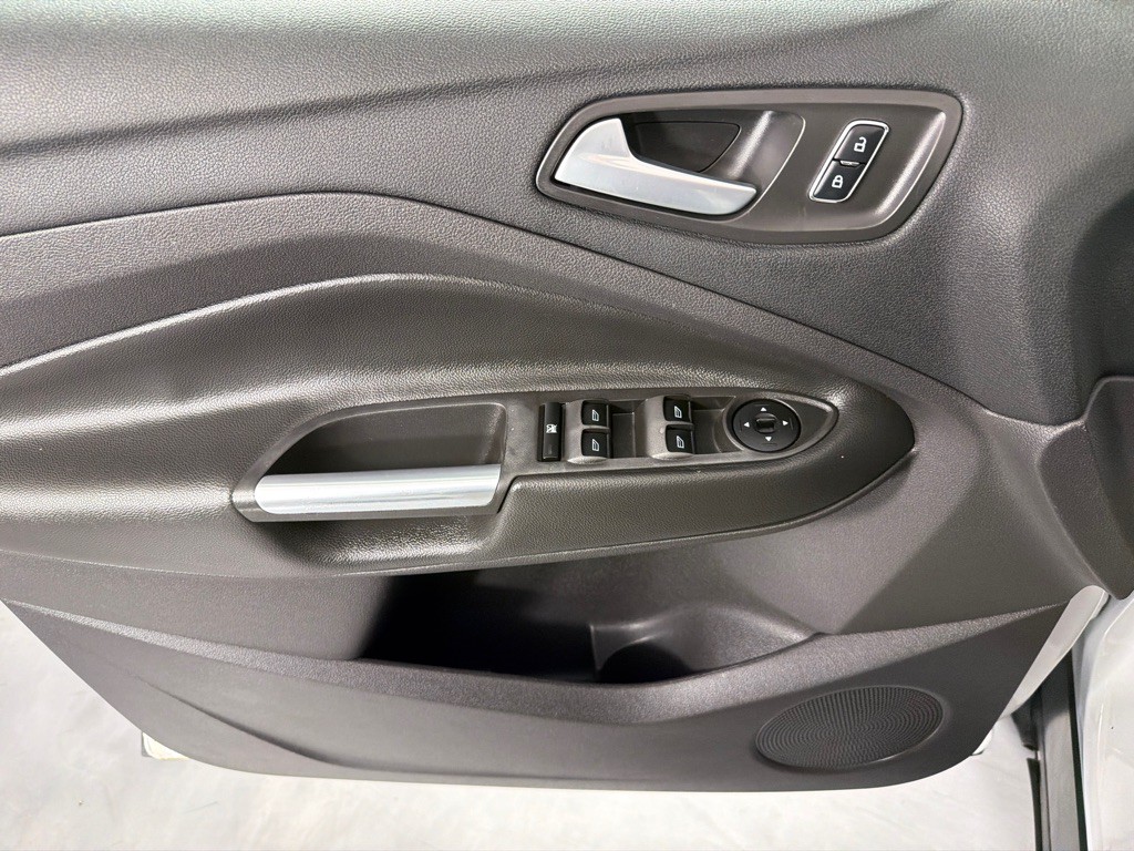 2015 Ford Escape Image 10