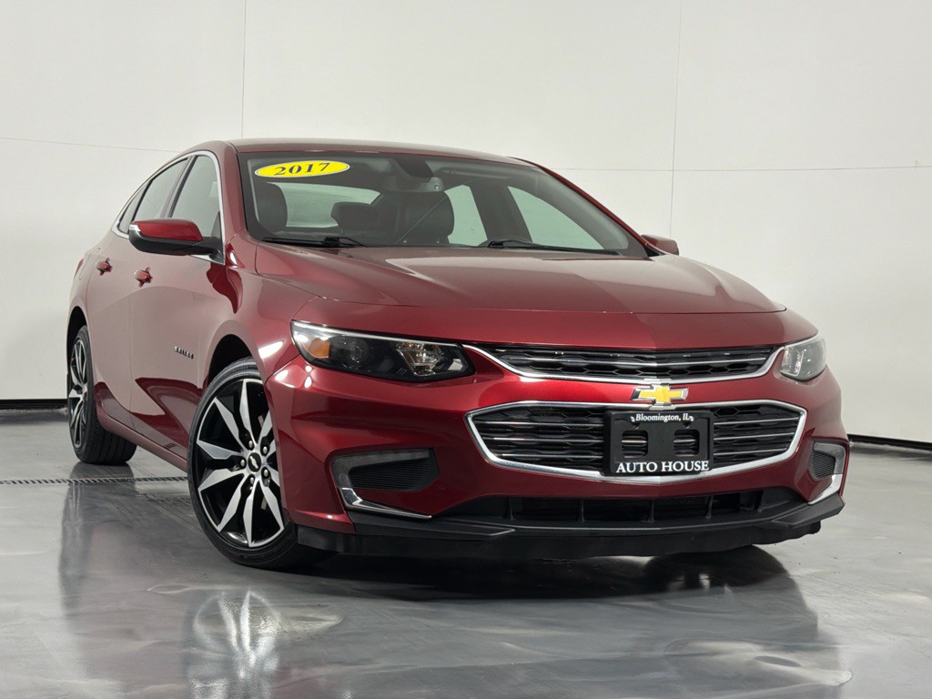 2017 Chevrolet Malibu Image 2