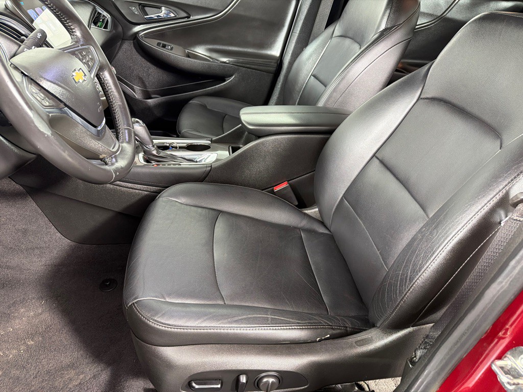 2017 Chevrolet Malibu Image 11