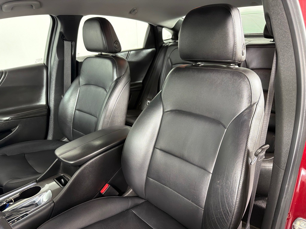2017 Chevrolet Malibu Image 12