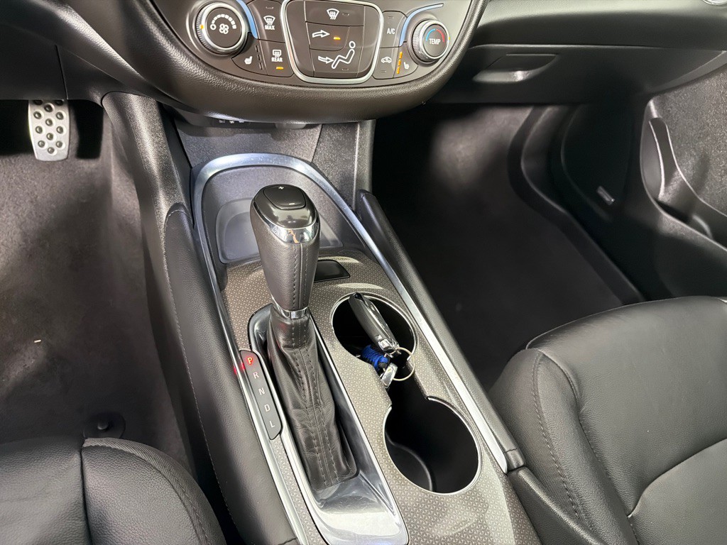 2017 Chevrolet Malibu Image 17