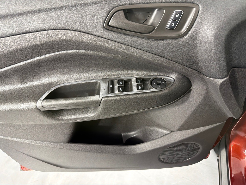 2015 Ford Escape Image 11