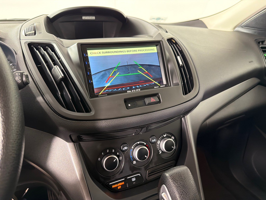 2015 Ford Escape Image 16