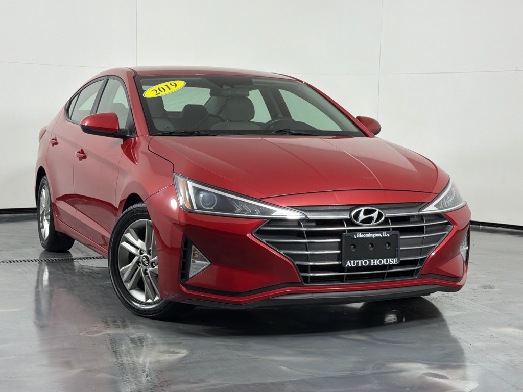2019 Hyundai Elantra Image 2