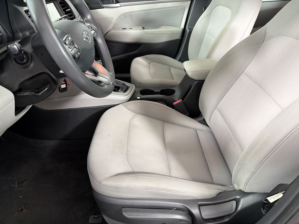 2019 Hyundai Elantra Image 9