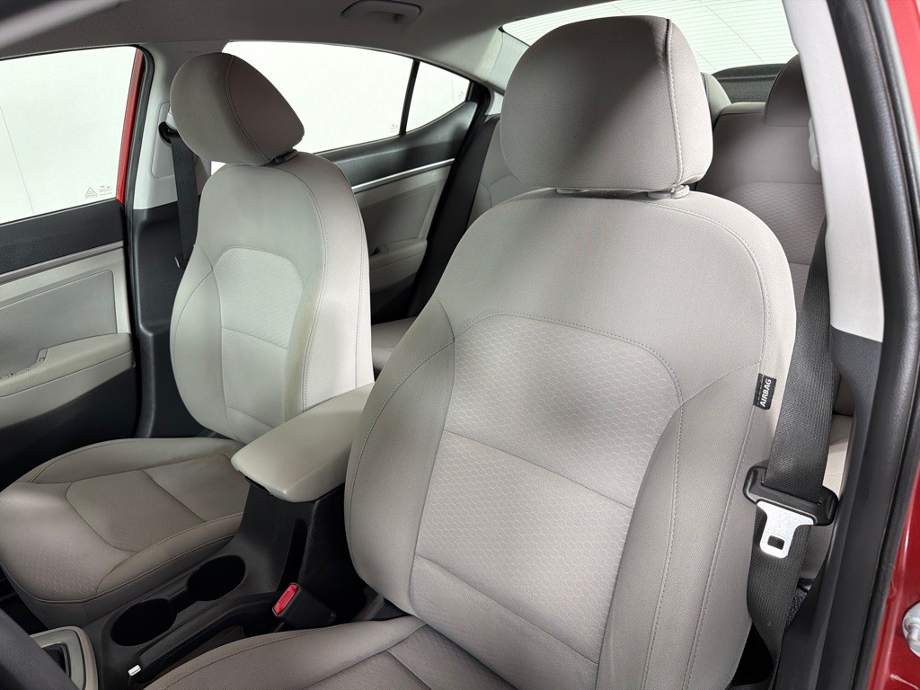 2019 Hyundai Elantra Image 10