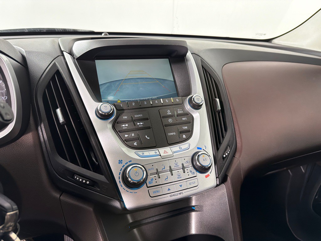 2015 Chevrolet Equinox Image 15