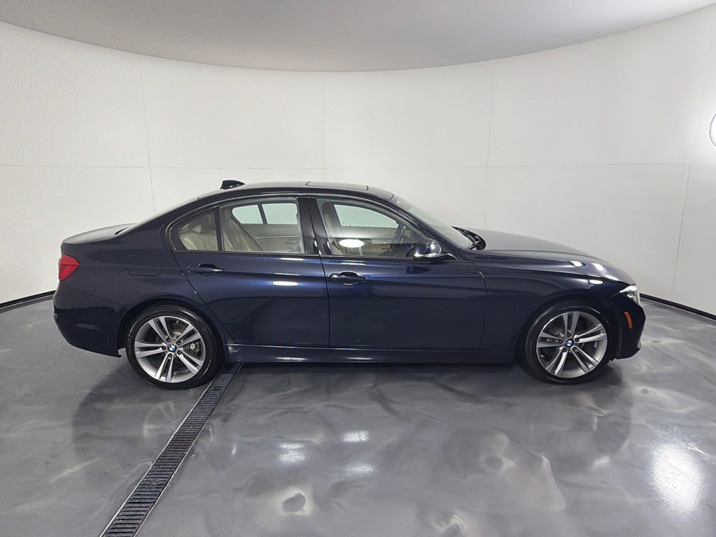 2016 BMW 3 Series Image 4