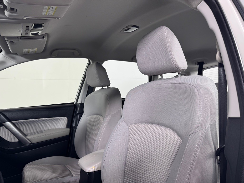 2018 Subaru Forester Image 12