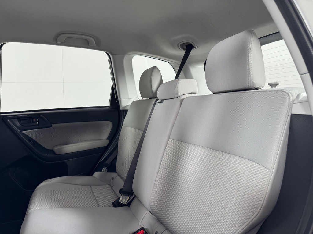 2018 Subaru Forester Image 18