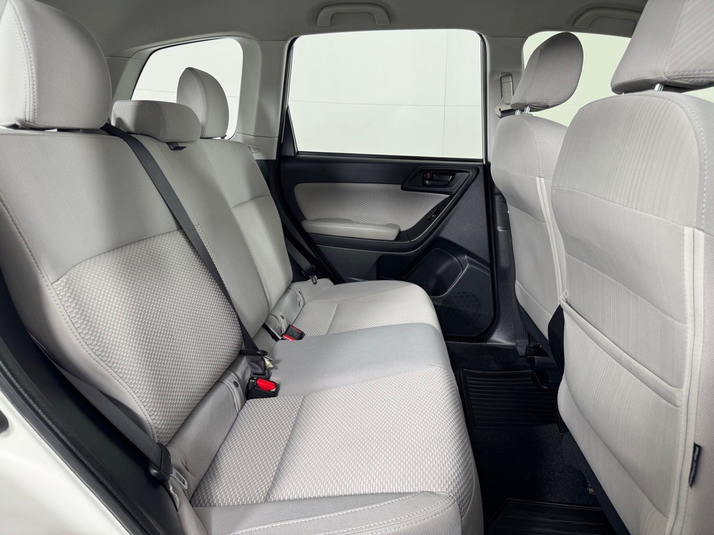 2018 Subaru Forester Image 21