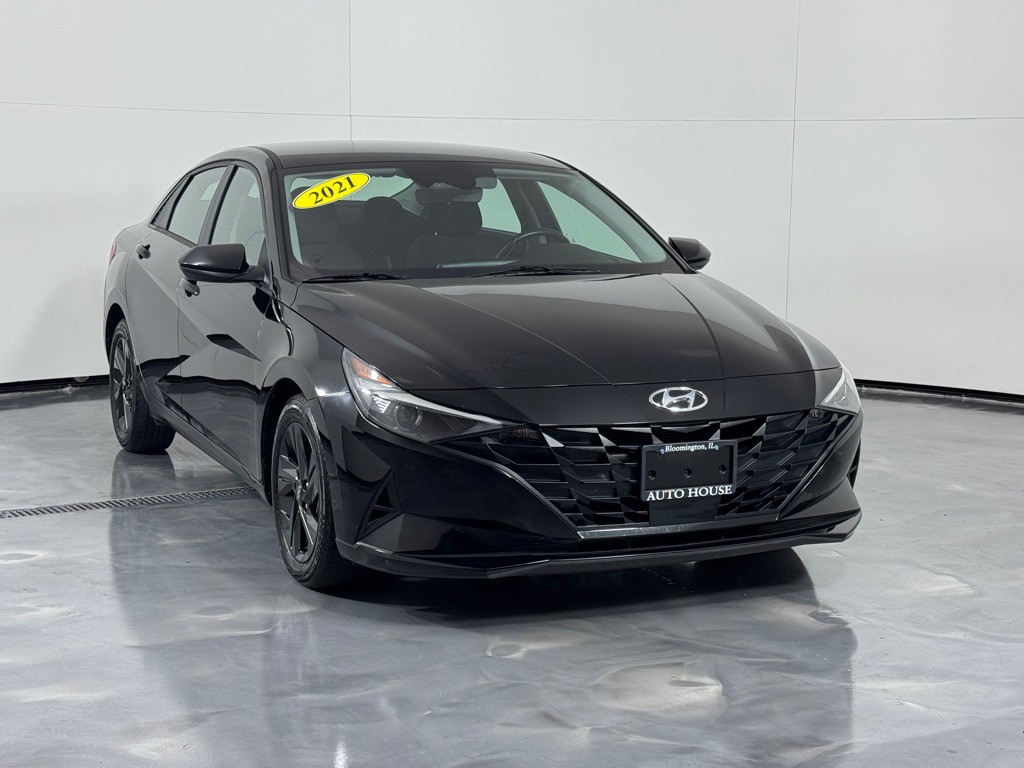 2021 Hyundai Elantra Image 3