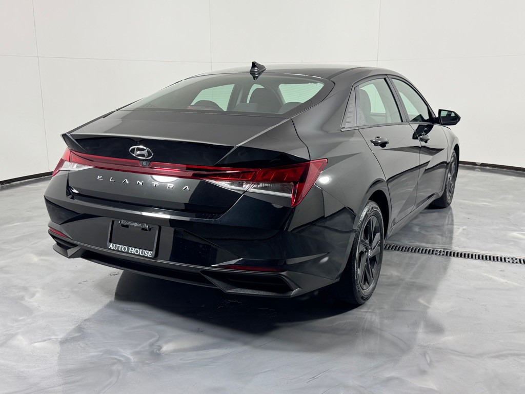 2021 Hyundai Elantra Image 5