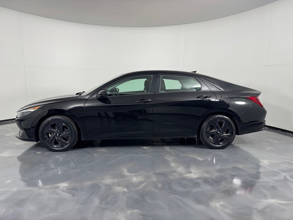 2021 Hyundai Elantra Image 8