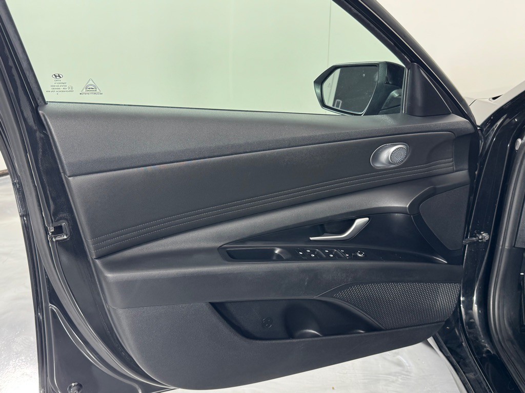2021 Hyundai Elantra Image 10