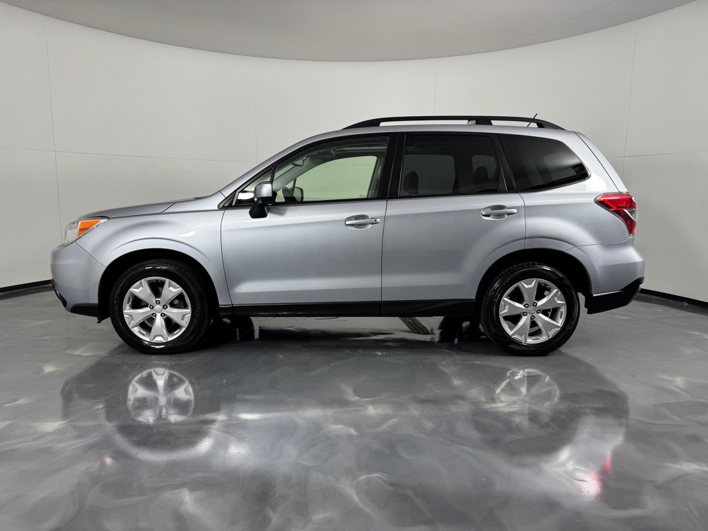 2014 Subaru Forester Image 8