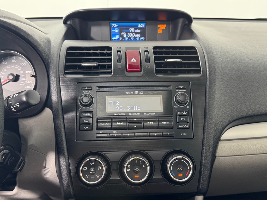 2014 Subaru Forester Image 16
