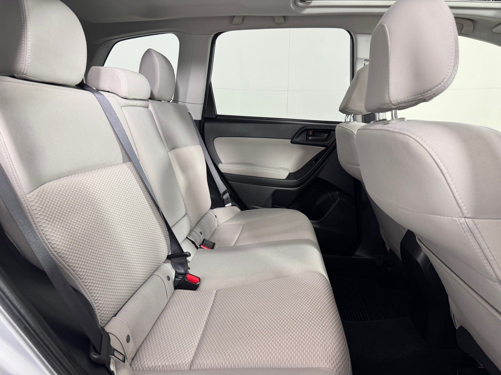 2014 Subaru Forester Image 23