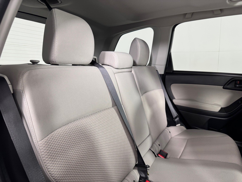 2014 Subaru Forester Image 24
