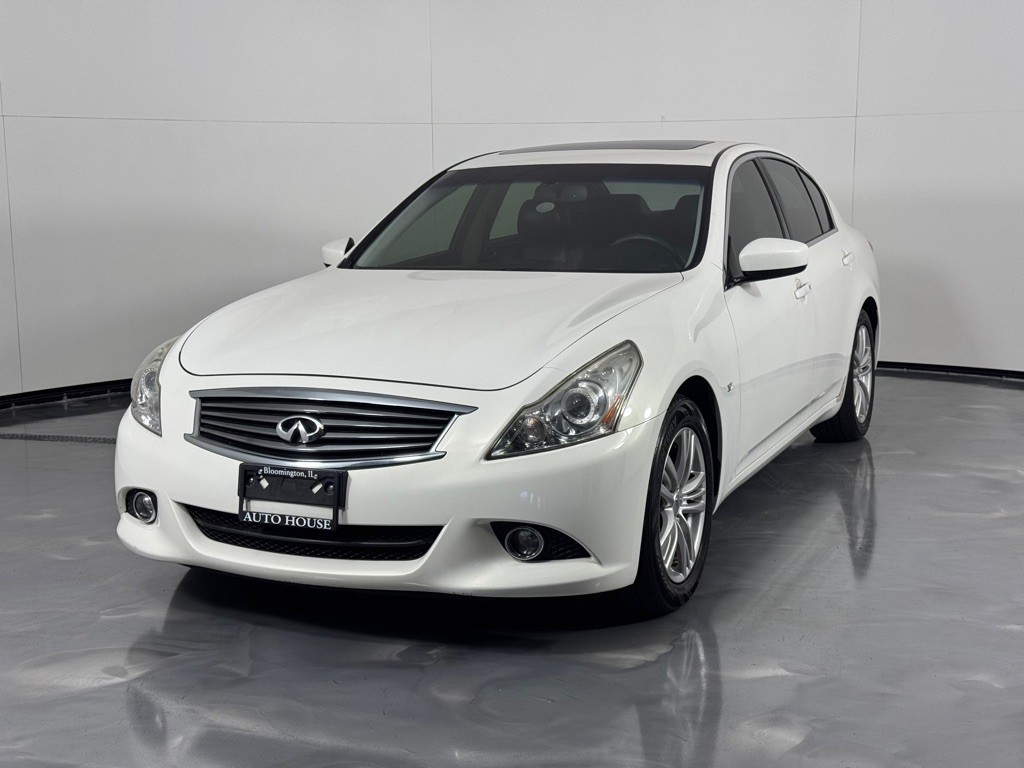 2015 INFINITI Q40 Image 7