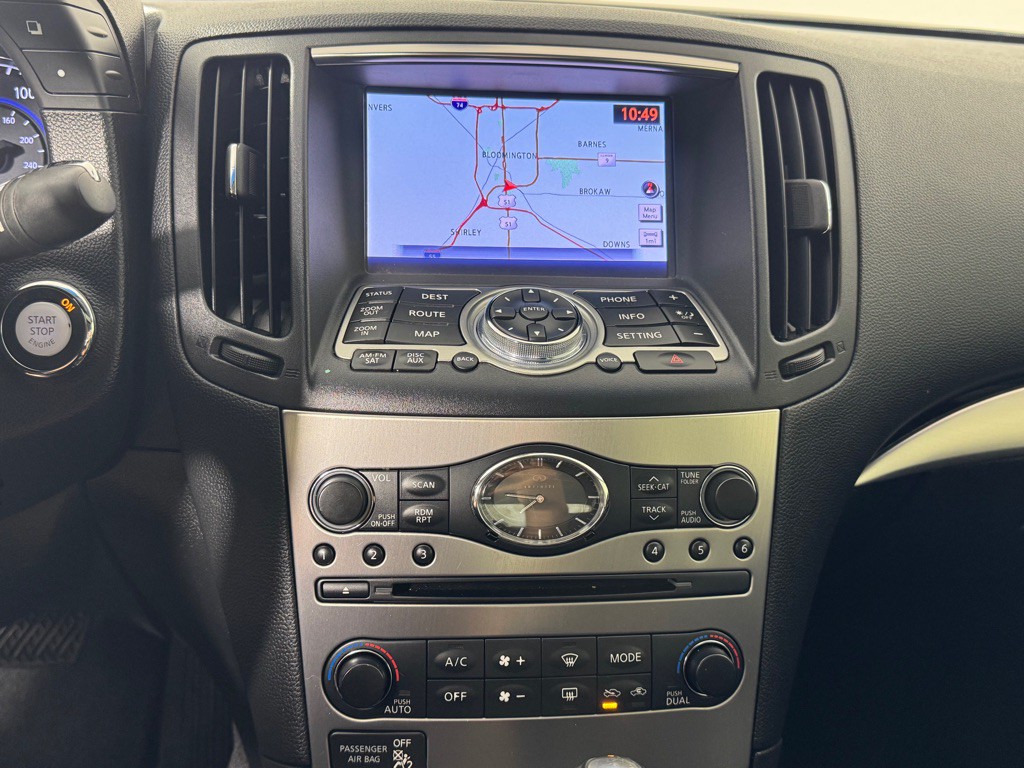 2015 INFINITI Q40 Image 13