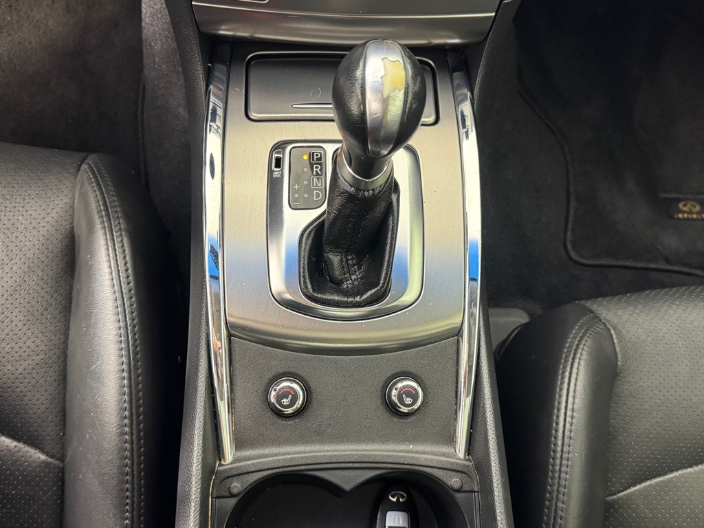 2015 INFINITI Q40 Image 15