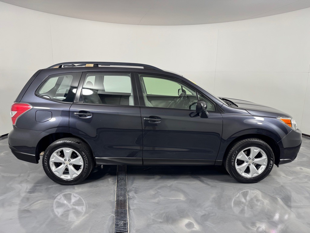 2016 Subaru Forester Image 4