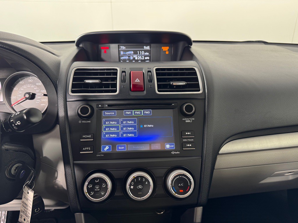 2016 Subaru Forester Image 15