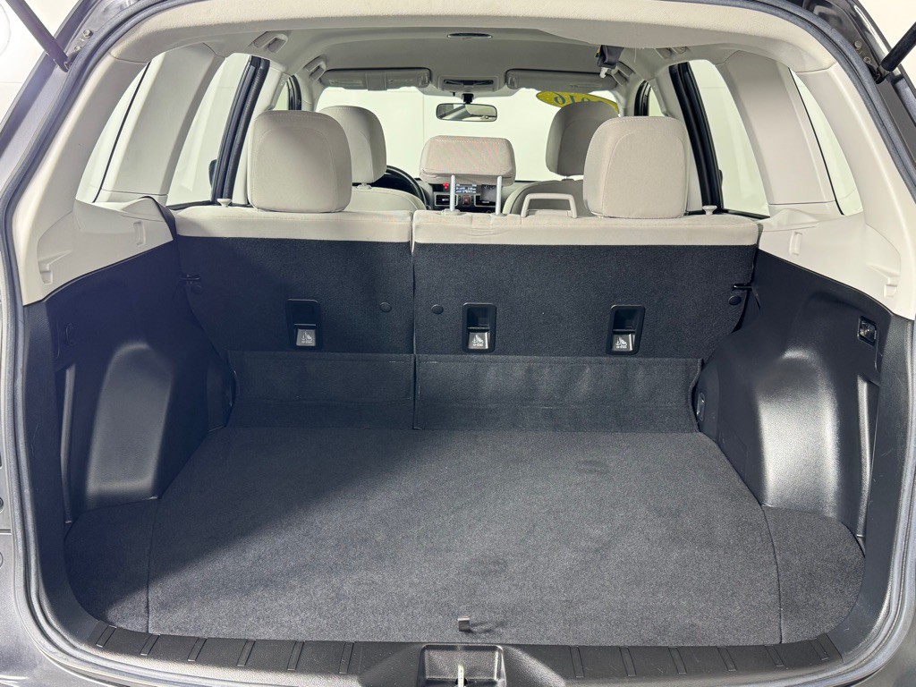 2016 Subaru Forester Image 22