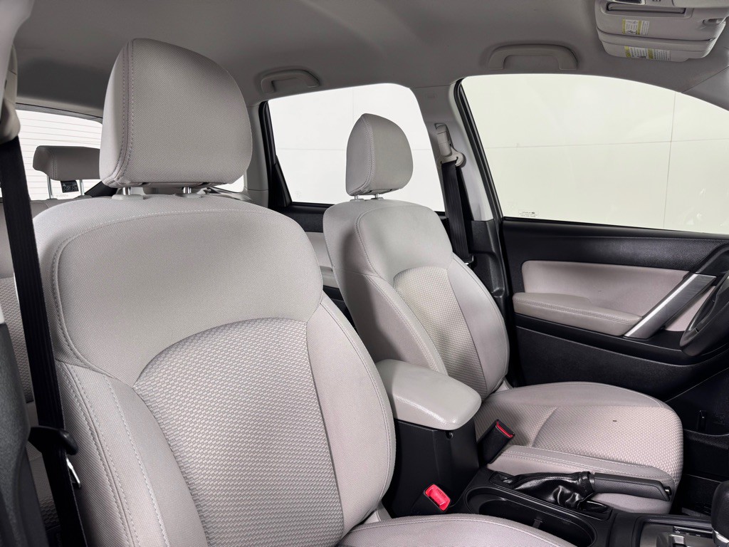 2016 Subaru Forester Image 26