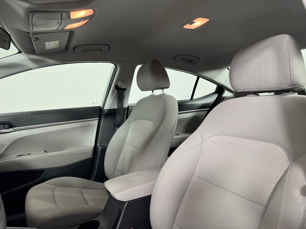 2019 Hyundai Elantra Image 13