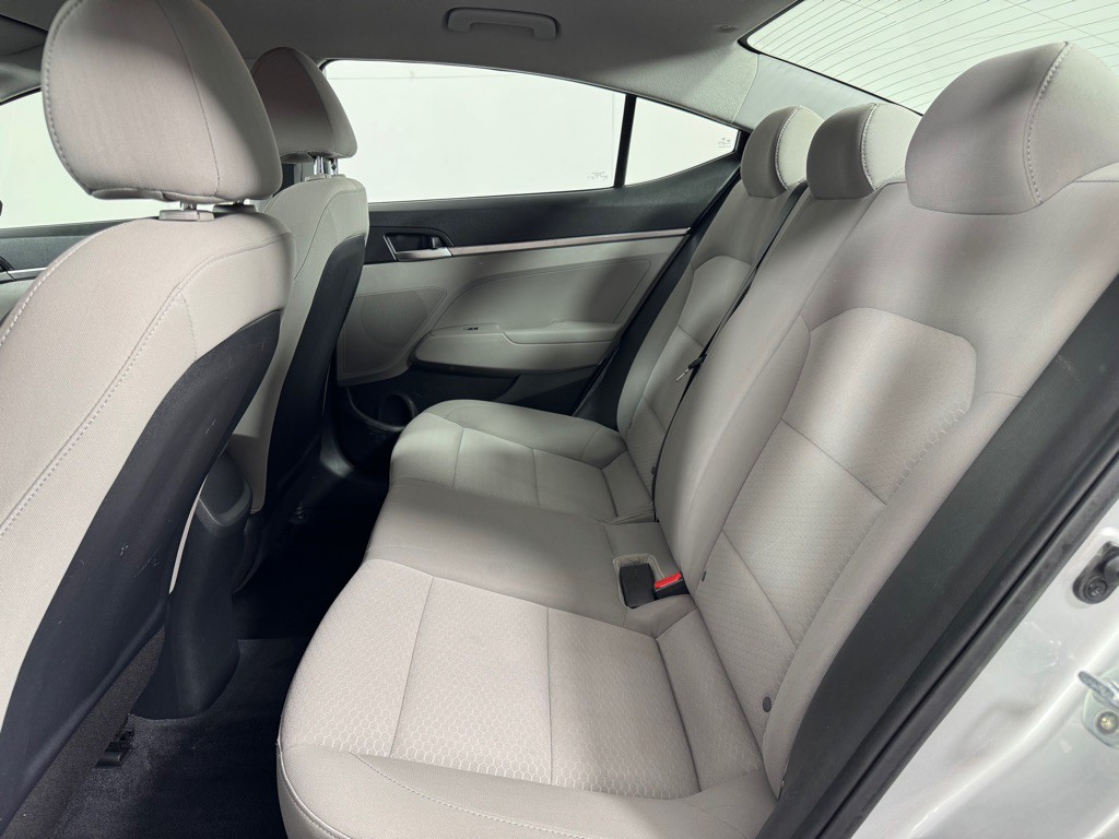 2019 Hyundai Elantra Image 19