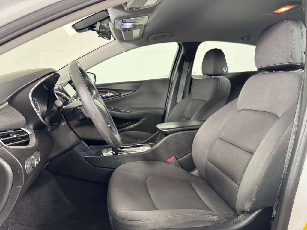 2020 Chevrolet Malibu Image 12