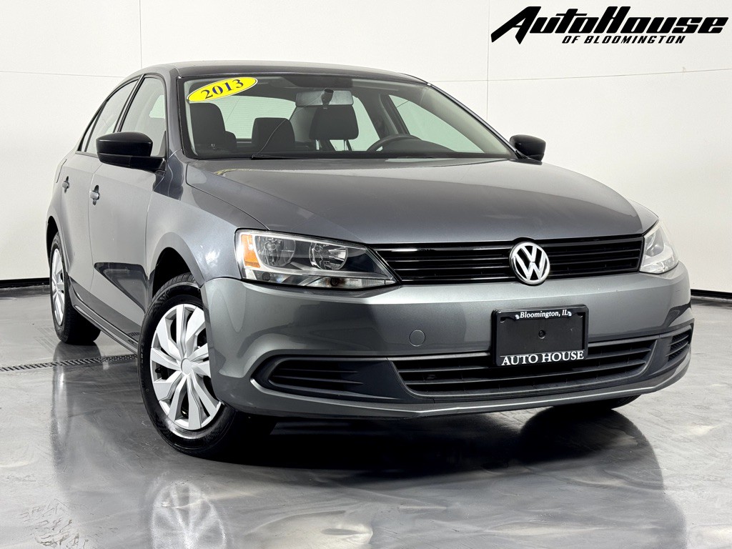 2013 Volkswagen Jetta Image 1