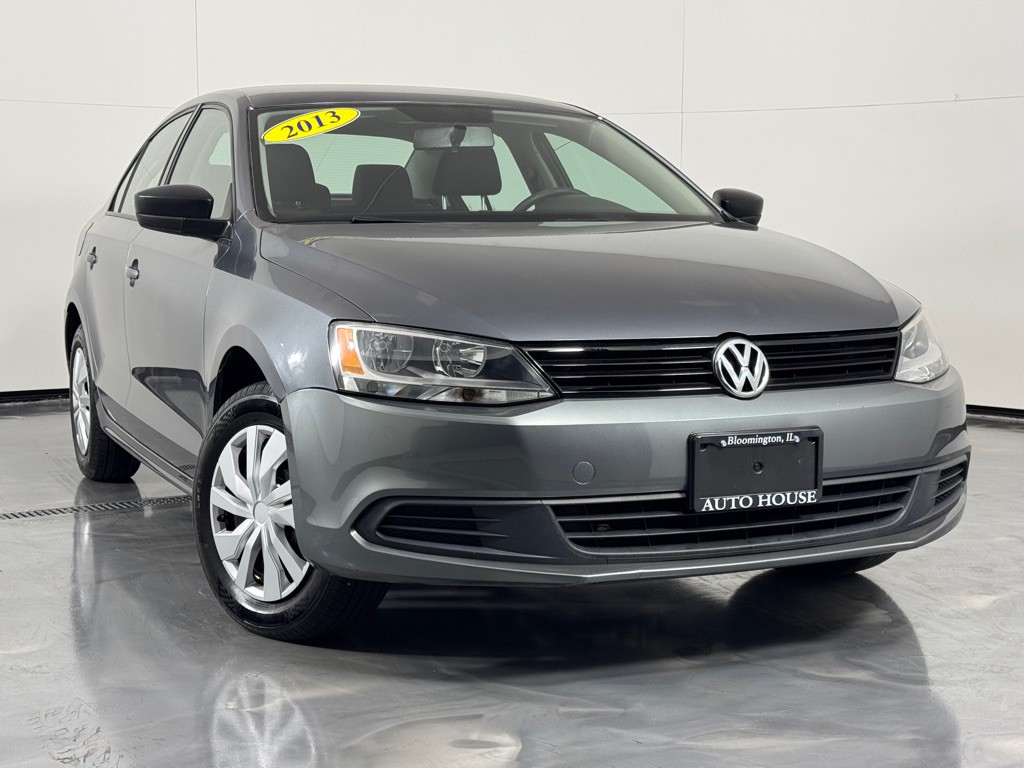 2013 Volkswagen Jetta Image 2