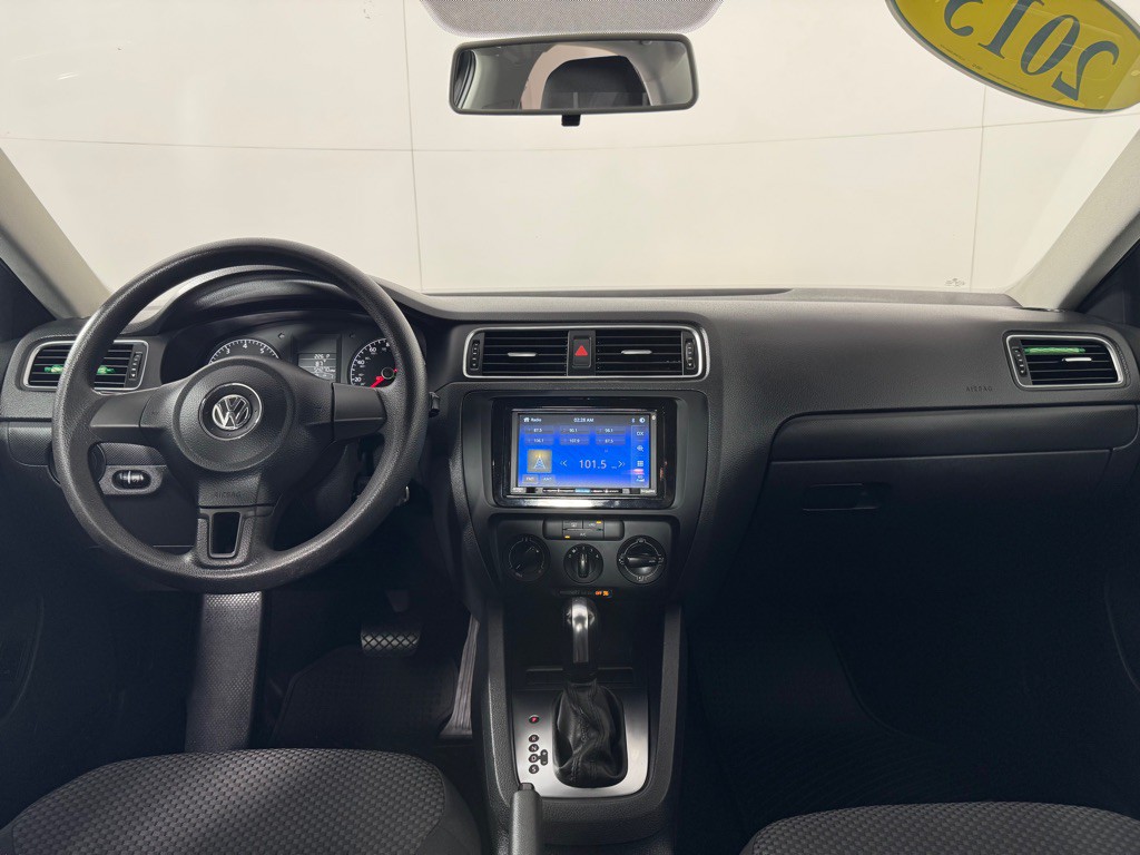 2013 Volkswagen Jetta Image 19