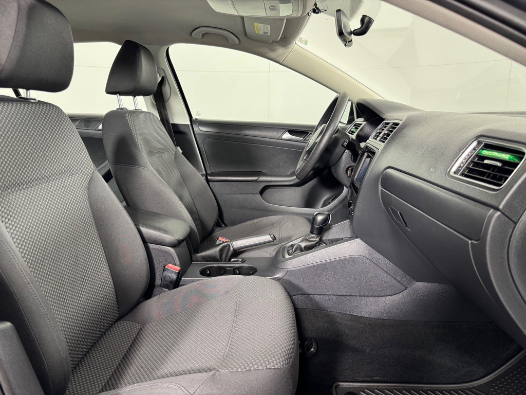 2013 Volkswagen Jetta Image 22