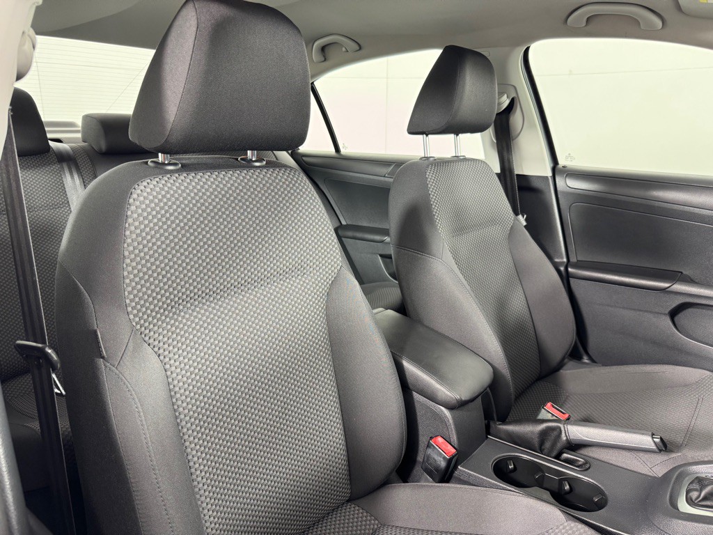 2013 Volkswagen Jetta Image 23