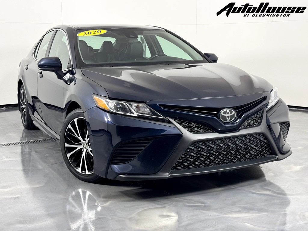 2020 Toyota Camry Image 1
