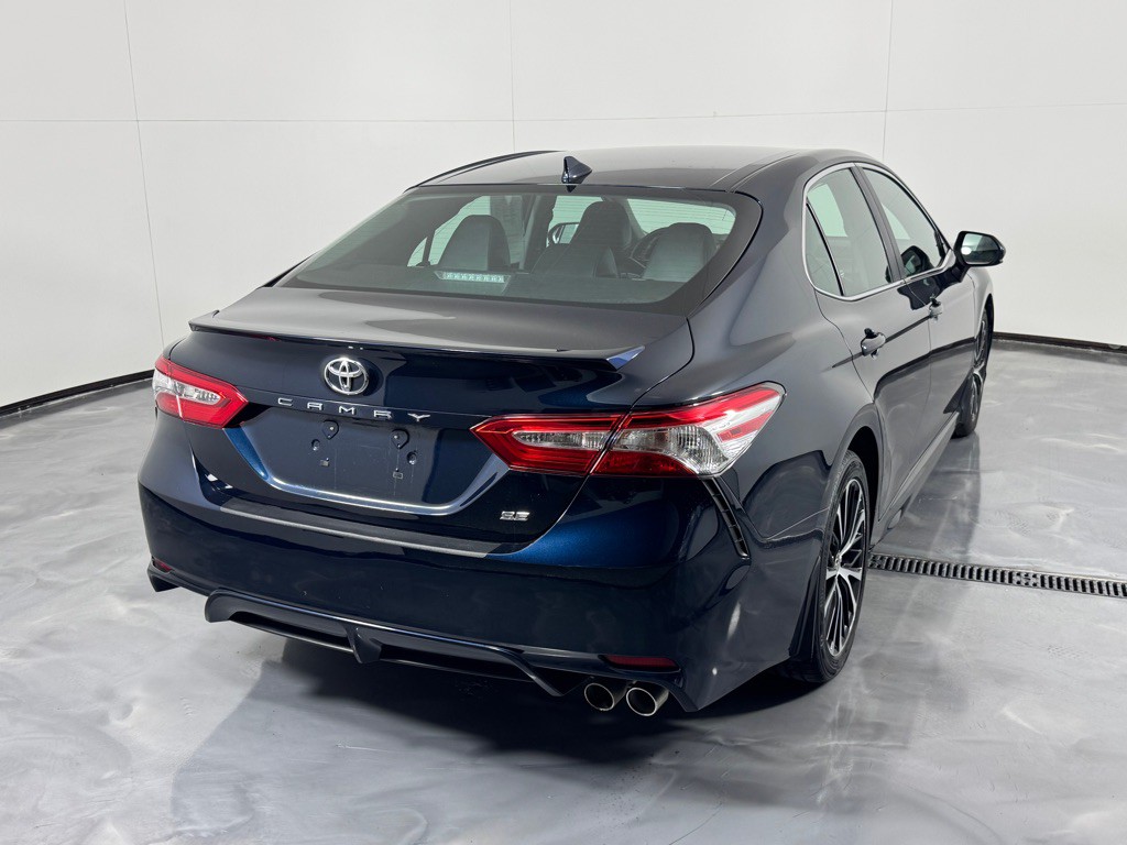 2020 Toyota Camry Image 5