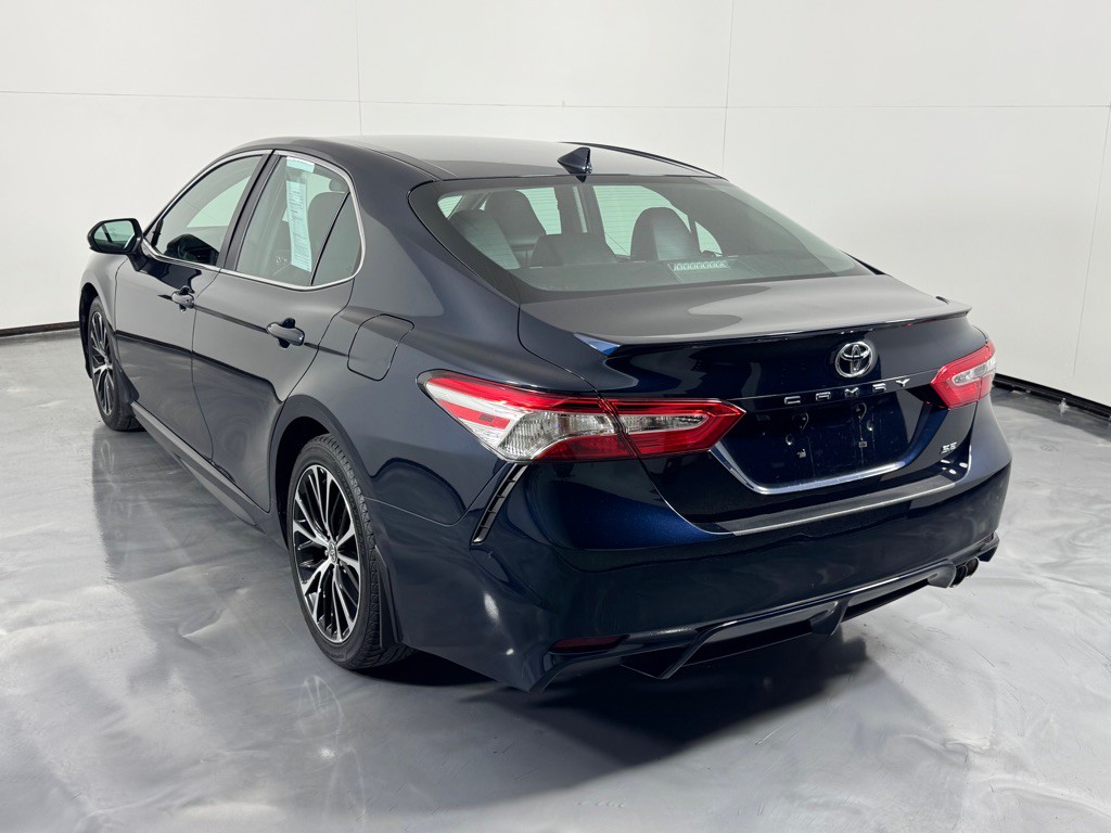 2020 Toyota Camry Image 7