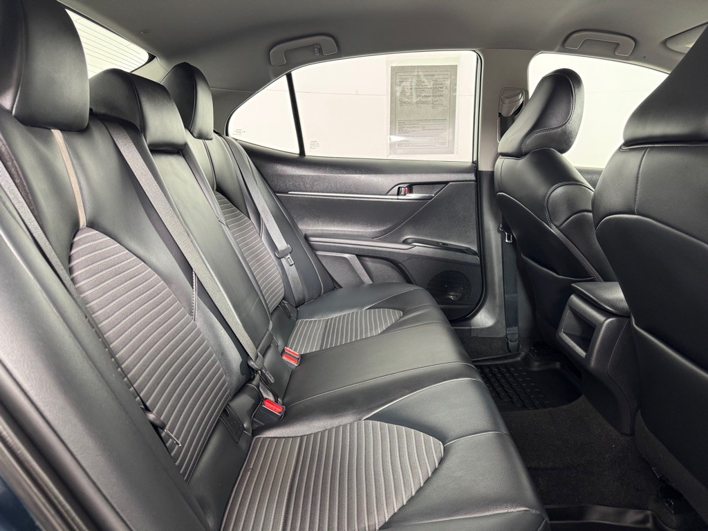 2020 Toyota Camry Image 21